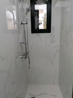 Chambre Double Deluxe (2 Adultes + 1 Enfant)