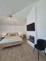 Seaview Art Studio with balcony - B&B Kutleše