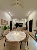 Designer 2BHK Suite, City Center Islamabad, 3300 sq ft - Chambres d'hôtes Islamabad