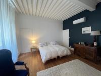 Charme ancien et élégance Moderne en plein centre - B&B Montélimar