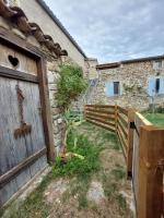 Gite La Roseiras en Ardèche du sud - B&B Rosières