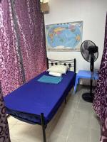 Lit Simple dans Dortoir pour Hommes