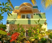 Birdies Suite & Rooftop Lounge - B&B Montego Bay