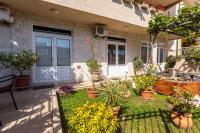 Monolocale con Vista Giardino