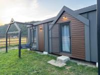 Peak View Tiny House - B&B Zărneşti