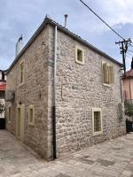 Tri srca 2 - De Luxe 2 - B&B Trebinje