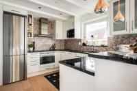 3 Bedroom Lovely Family Friendly Home - Ferienwohnung Helsingborg
