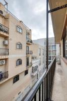Comfortable 3BR Sliema APT with Balcony, AC & Wifi by 360 Estates - B&B Sliema