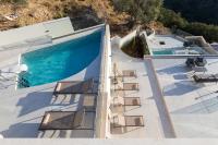 Villa Santa Ιrini 2 - With Heated Pool - B&B Agía Eiríni