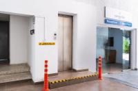 Whispering Palms 1-BR Apt By Finikoudes Beach - B&B Larnaka