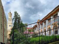 Cerca a La Candelaria, Bogotá, moderno con parqueadero - B&B Bogotá