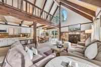 Beautiful Homewood Retreat with Deck and Grill - B&B