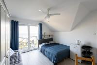 Habitación Triple Estándar con vistas al mar