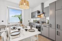 Groß - modern - nah an Köln- Luxuriöse Wohnung für 8 Personen in Remscheid - B&B Remscheid