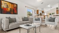 Upstay 3BR Family-Friendly Stylish Retreat w Patio - Bed and Breakfast Kissimmee