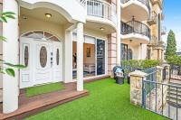 East Perth Luxury Waterfront Retreat - Bed and Breakfast Perth