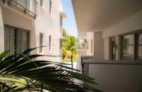 Heart of South Beach Studio Roof Top Pool Balcony - B&B Miami Beach