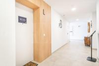 Urban retreat with patio and cinema REMS - B&B Fuengirola