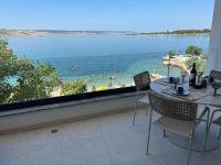 POLAI Seafront Apartment - B&B Seline