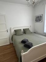 La maison de Leonie 2 chb cour wifi - B&B Châteauroux