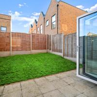 Modern 4 Bedroom Townhouse - City Centre - Garden - Parking - High Speed WiFi - Netflix 17SL - B&B Birmingham