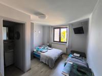 Dreibettzimmer mit Bad