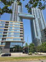 Downtown City View Escape with Free Parking - Chambres d’hôtes Toronto