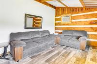 Rogersville Barn Apartment on 27 Acres with Pond! - B&B Rogersville