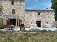 Maison de caractère en pierre - B&B Trigance