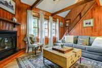 Honey Paws Inn: Wilmington Home 6 Mi to Mount Snow - Chambres d'hôtes Wilmington