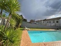 Luxury Garden Retreat 2B Sandton - Bed and Breakfast Sandton