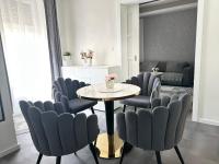 Pera Lux Apartman - B&B Eger