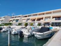 Le Ponton Privé YourHostHelper - B&B Le Grau-du-Roi
