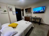 Modern Studio Style Comfort in Exclusive Area - B&B