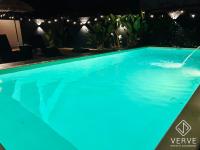 Ipoh Lazy Private Club House 4B3B by Verve 14 pax - B&B Tambun