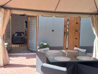 Noclegi Pod Dębami - B&B Wolin