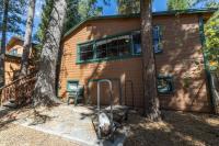 True Big Bear Lake Cabin with jacuzzi, Netflix - Bed and Breakfast Big Bear Lake