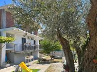 Apartman Buljarica-Bačvice 2 - B&B