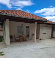 Macy 25 - B&B