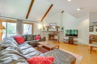 Community Indoor Pool Tannersville Townhome - B&B Tannersville