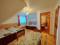 Vierbettzimmer mit eigenem Bad