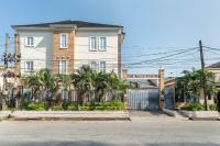 Oniru VI 4BR 4BA - Spacious, Fast Wifi, Pool, Free Parking - Chambres d’hôtes Lagos