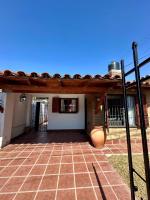 Hermosa Casa en el Centro, con Cochera - B&B Villa Carlos Paz