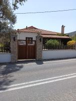 M & G villa - Ferienwohnung Mavratzaíoi