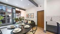 Free Parking, Liverpool City Escape, Sleeps 6 - Chambres d'hôtes Liverpool