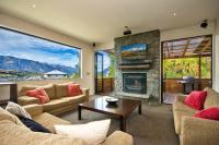Lakeview Lodge Two with Stunning Views - B&B Queenstown