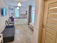 Sunny Central Studio, Parking&Balcony - Chambres d'hôtes Oradea