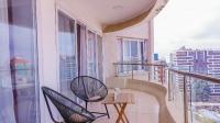 Spacious 2 BED kilimani with balcony views, roof top pool and gym - Chambres d'hôtes Nairobi