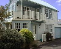 Gorgeous cottage near hospital, with garage - B&B