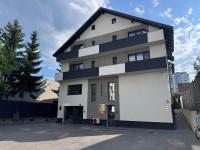 AFI Apartments & Rooms with GARDEN and FREE PARKING, Self check-in - Chambres d'hôtes Suceava